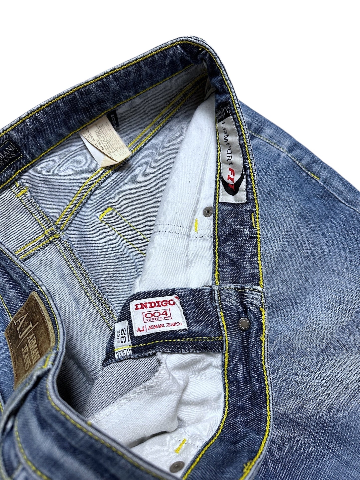 Armani Flared Jeans (M)