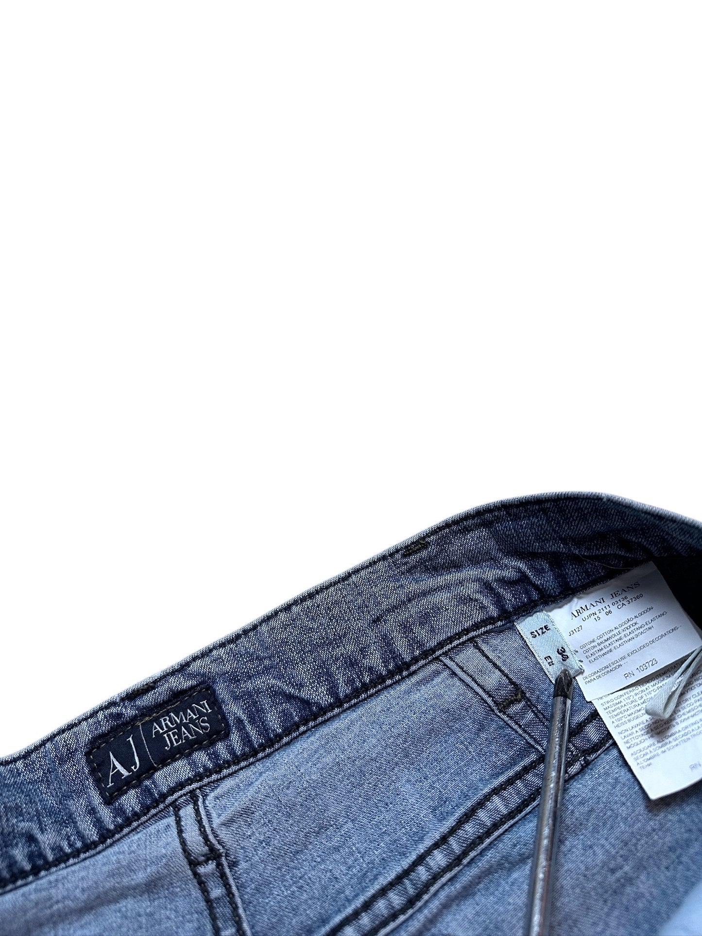 {{Armani Jeans Blau Vintage W34 Denim Pants Baggy Leg Logo Patch Vintage Style}} vintage fashion.