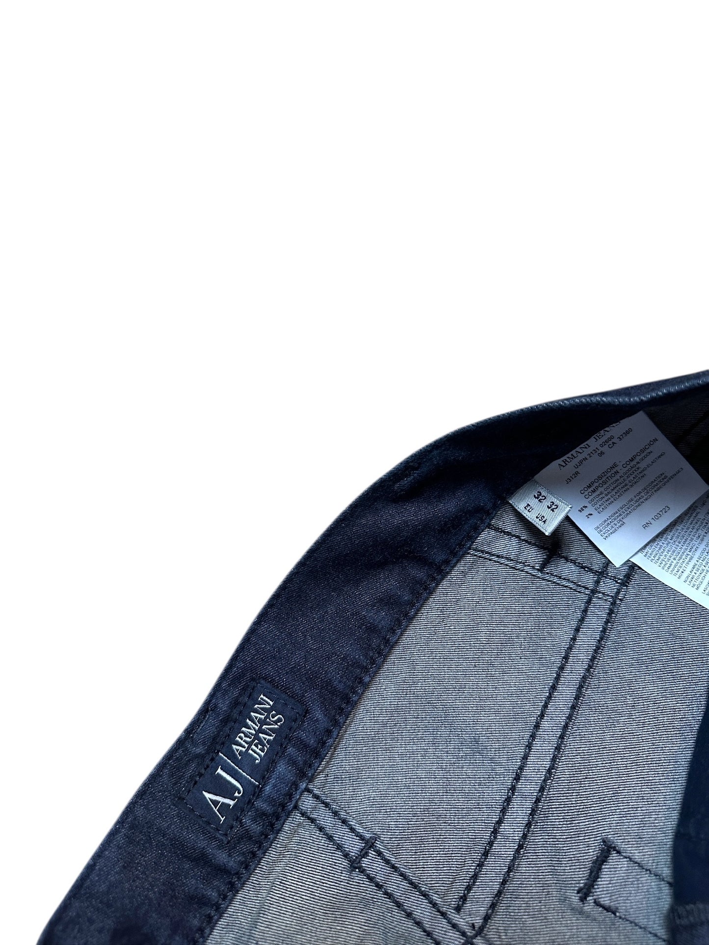 {{Armani Jeans Blau Vintage W33 Denim Pants Baggy Leg Logo Patch Vintage Style}} vintage fashion.