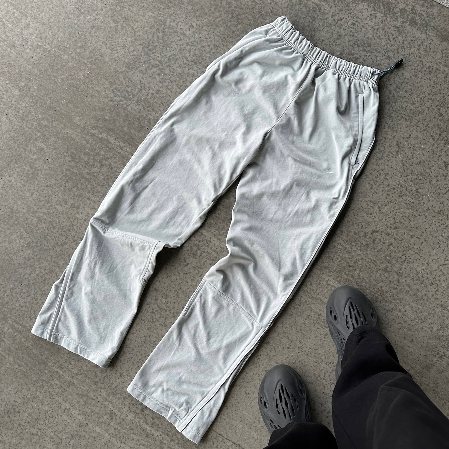 TRAININGSHOSEN UND JOGGER